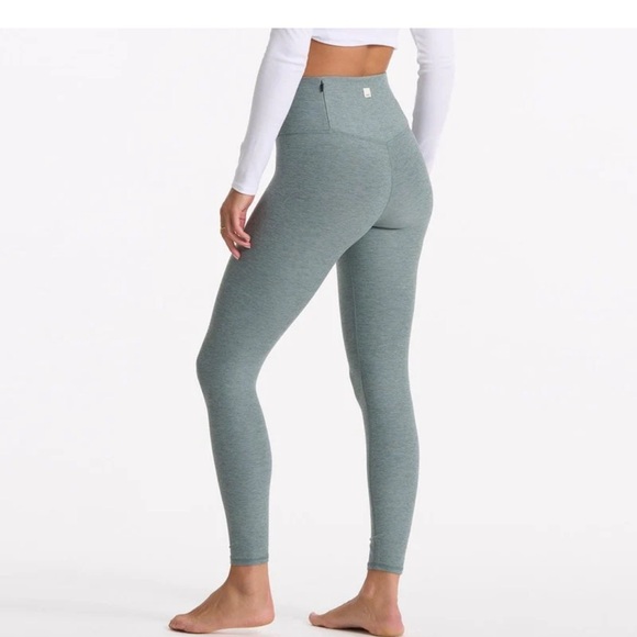 NWOT Vuori Pink Clean Elevation Legging - Picture 3 of 7